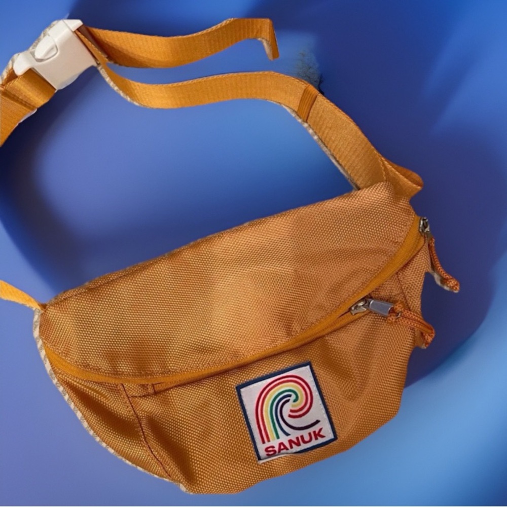 Sanuk ‘Fanny Pack’ Belt Bag-Mustard Yellow - Picture 8 of 8